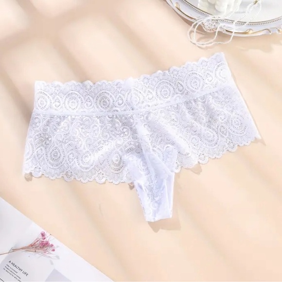2 Pc Floral Lace Panties Set - Picture 2 of 4